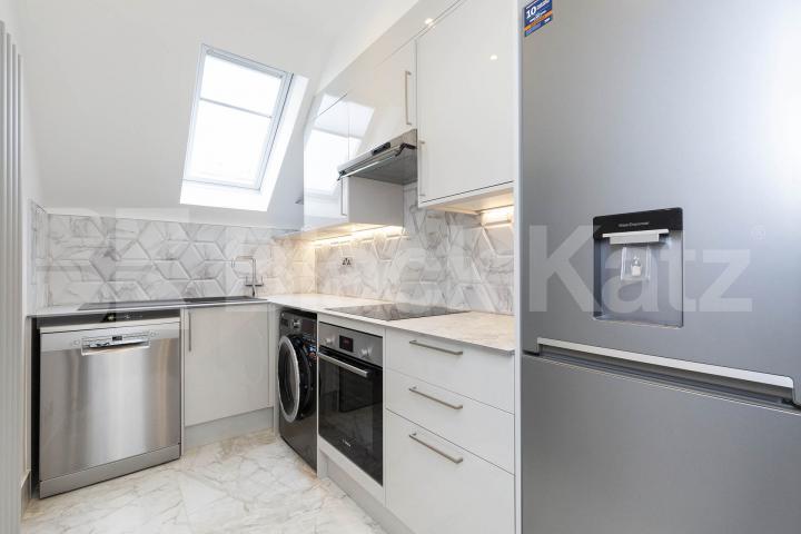 Newly refurbished stunning 2 bed flat set on the top floor of a development  Hargrave Road, Archway